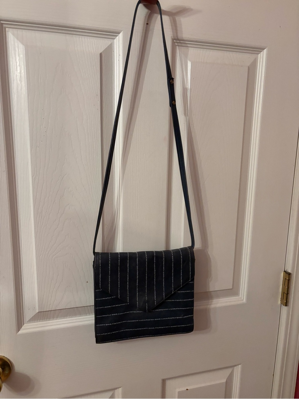 Vintage VALENTINO garavani . Gray striped leather cross-body purse! Great shape!